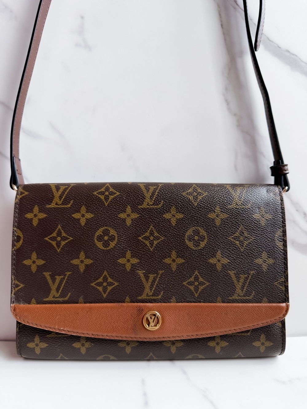Louis Vuitton Monogram Bordeaux crossbody 🤎 - Picture 2 of 14